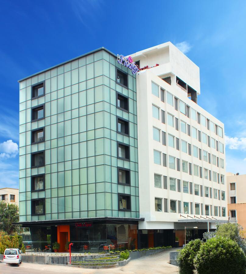 Hotel Fidalgo プネ エクステリア 写真